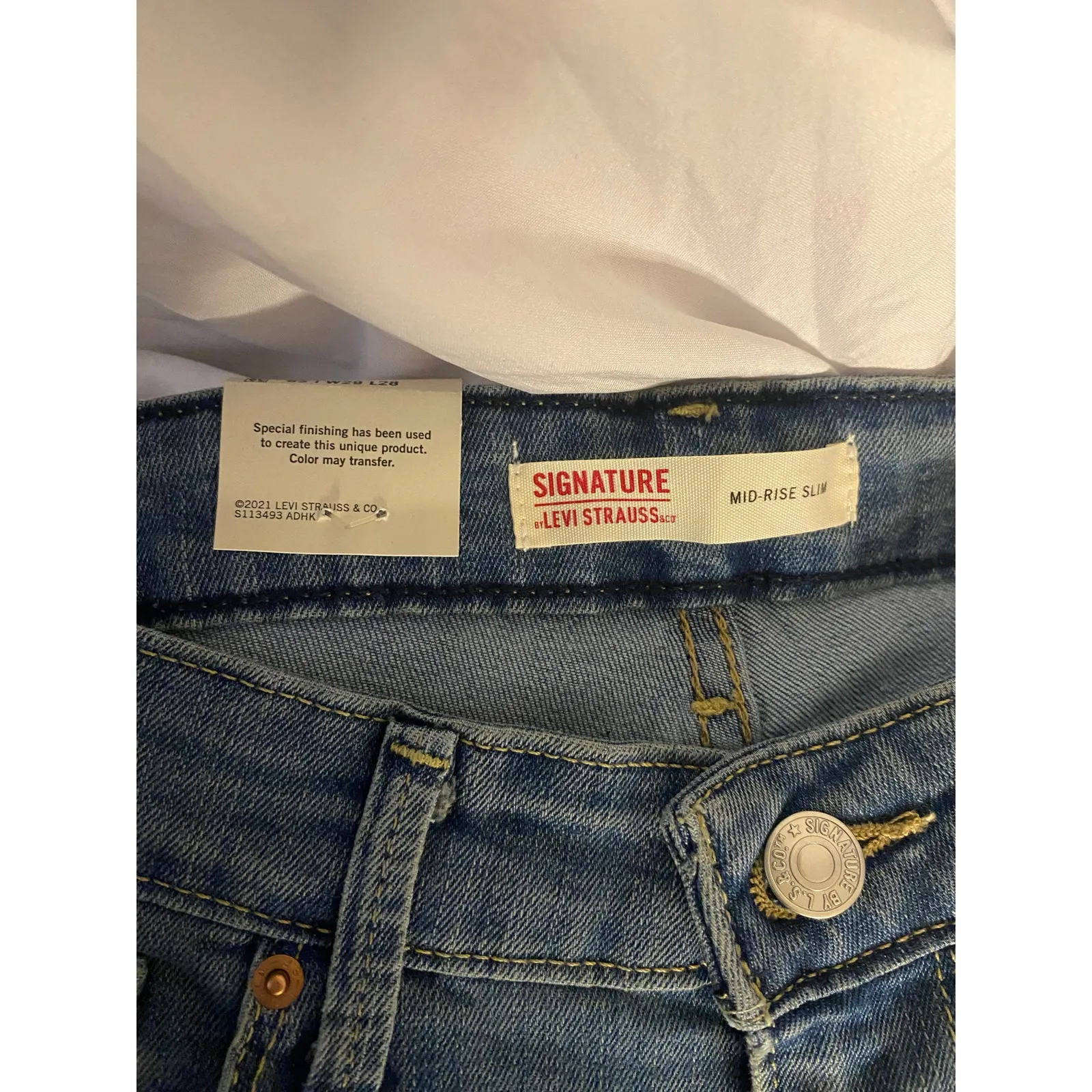 Classic Mid-Rise Slim Fit Blue Jeans Levi Strauss Signature Women’s 8S W29 L28 - Image 6