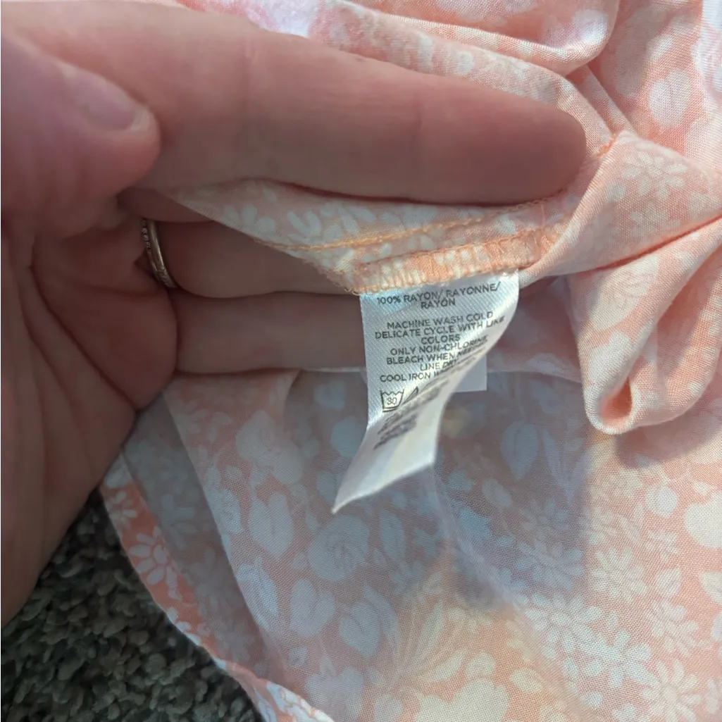 Loft  Lightweight Peach Colored Floral Dress - Image 7