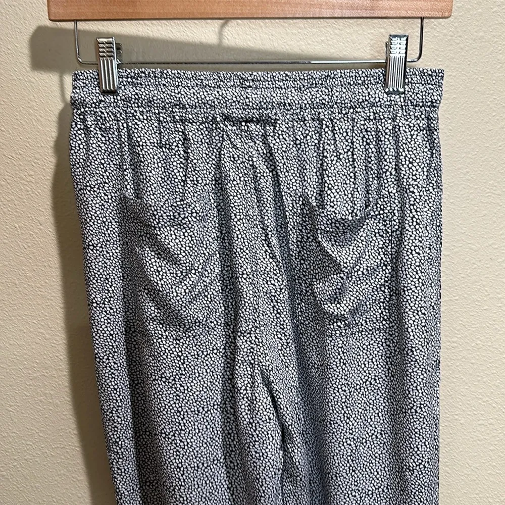 NWT size small Thread & Supply lounge pants with pockets Black - Image 5