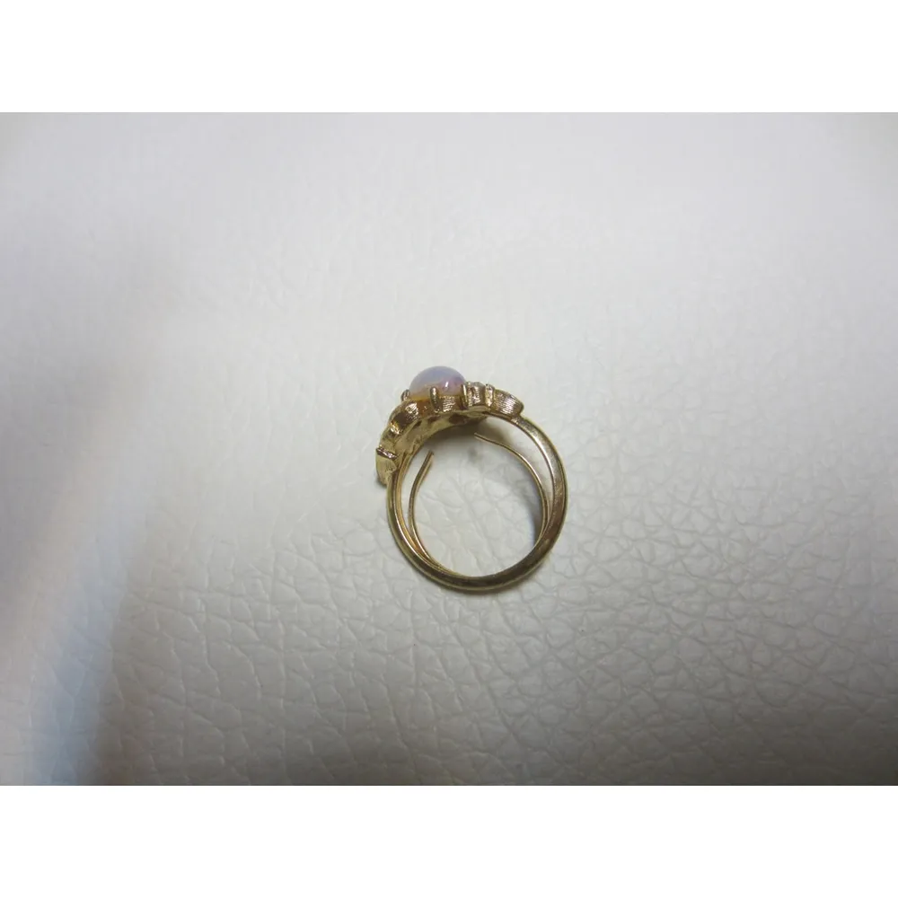 Vintage Opal Leaf Gold Tone Cocktail Ring Avon Size 7 - Image 13