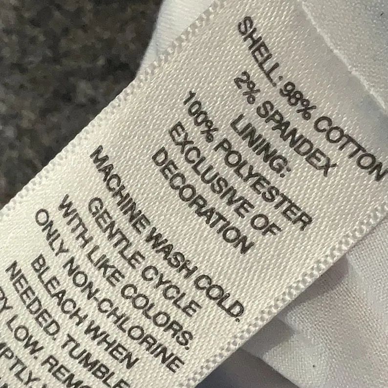 White House Black Market Black & Red Ombre Floral Roses Pencil Skirt Size 2 XS - Image 4