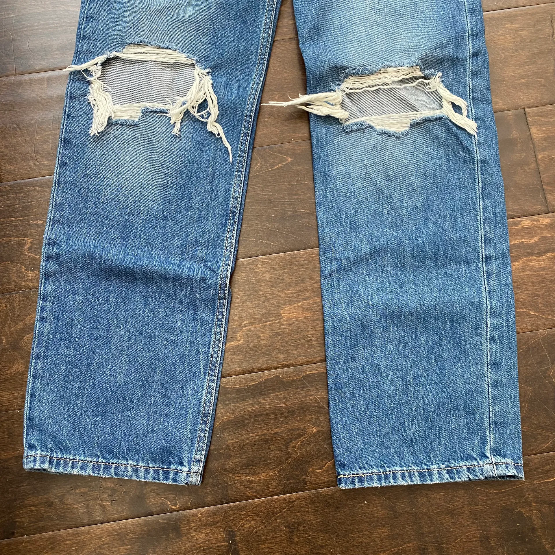 Levi’s Straight Denim - Image 4