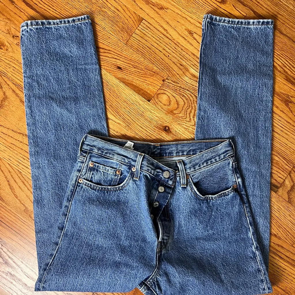 Levi’s 501 Medium Blue Denim Jeans - Image 2