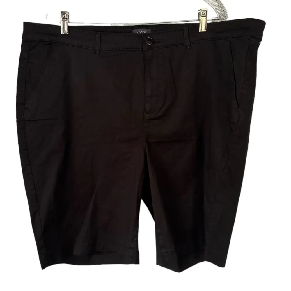 NYDJ Bermuda Shorts In Plus Size In Black Stretch Twill Size 20W - Image 5