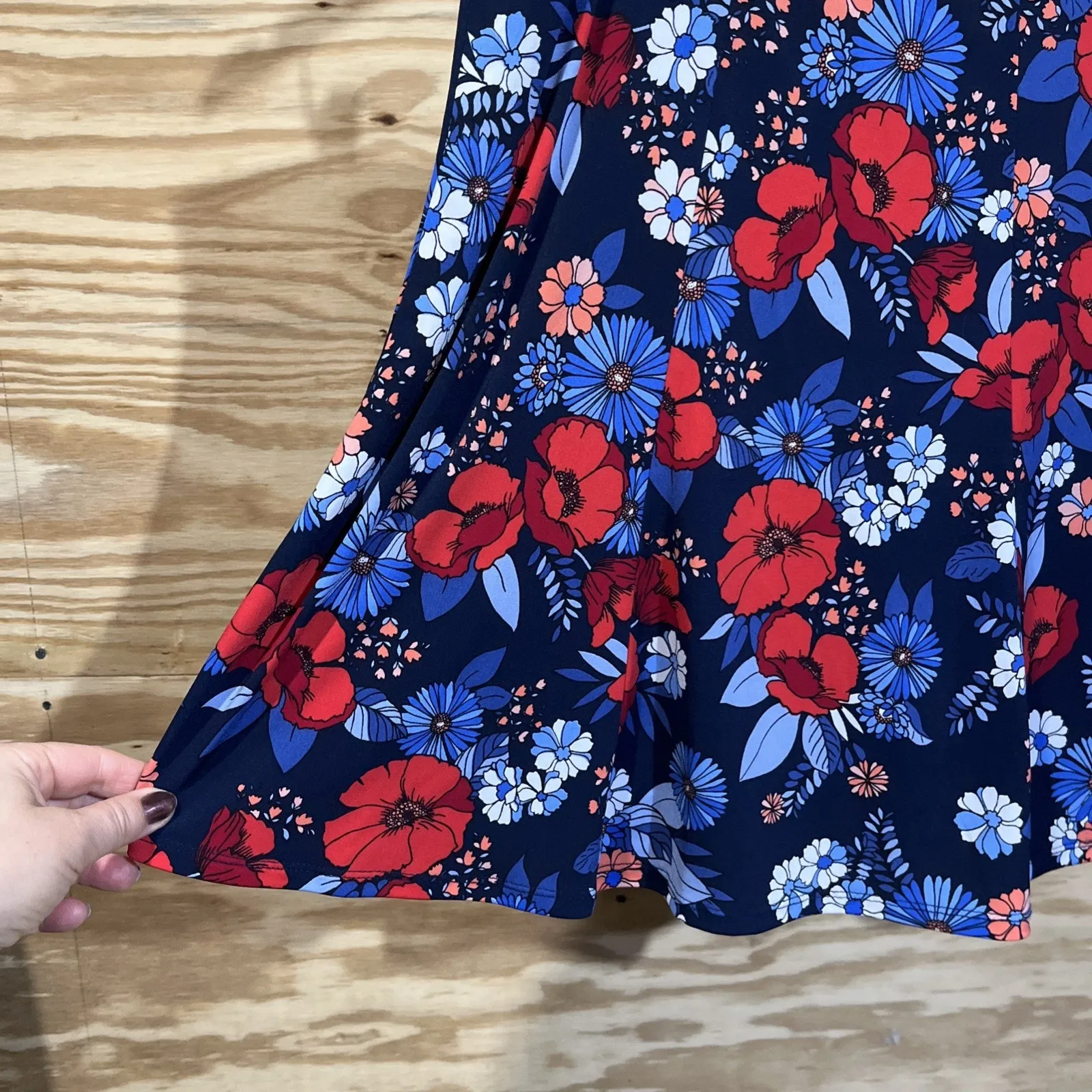 Susan Graver Liquid Knit Floral Pull On Skort Size XL Beachy Casual Vacation - Image 4