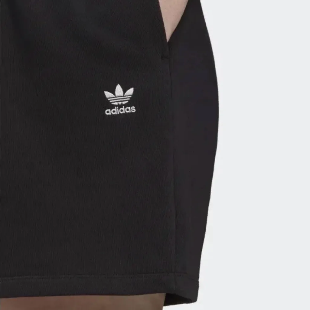 NEW Adidas Adicolor Women’s Essentials Shorts Black - Plus Size 1X - Image 3