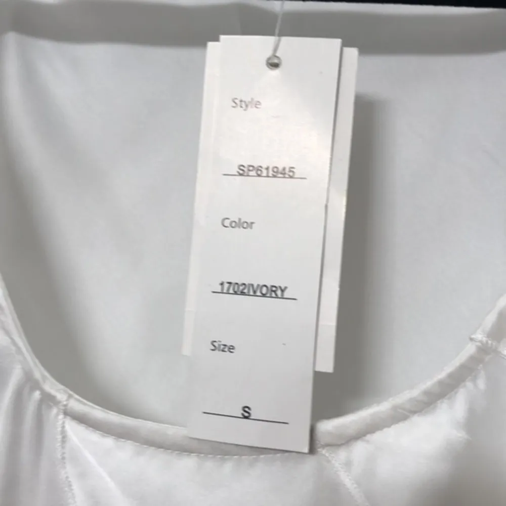 🔵SALE 3/$25 SPENSE WHITE IVORY RUFFLED SLEEVELESS TANK SATIN BLOUSE TOP S - Image 6