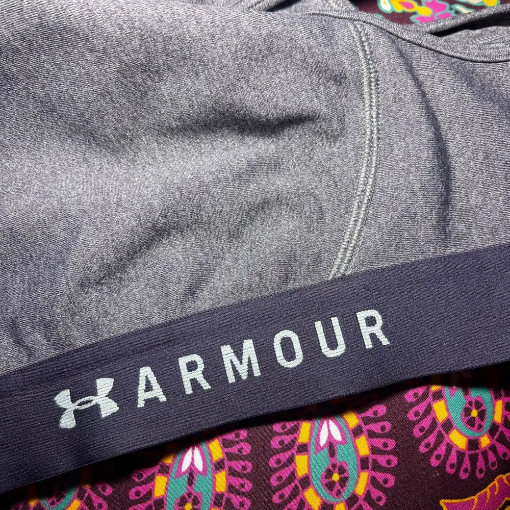 ✨Under Armour Women's Compression Sports Bra Purple Workout Athletic Size Large - Image 4