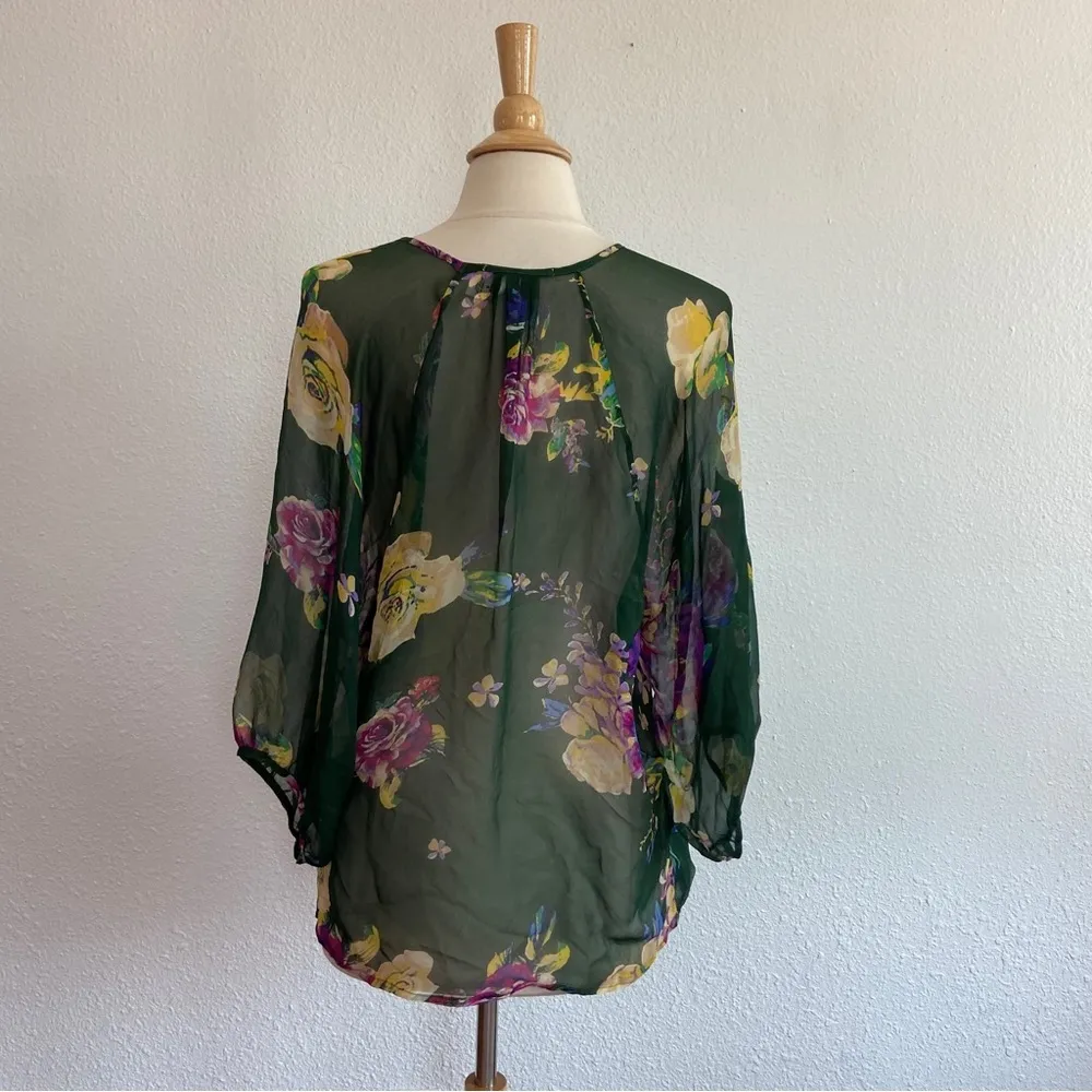 Green Sheer 100% Silk Floral Blouse - Image 5