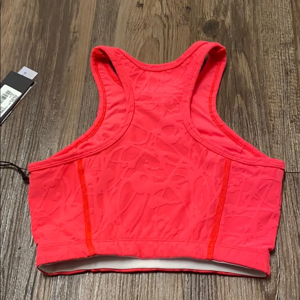 Hyper Reality Knit Sports Bra Size XS - Image 2