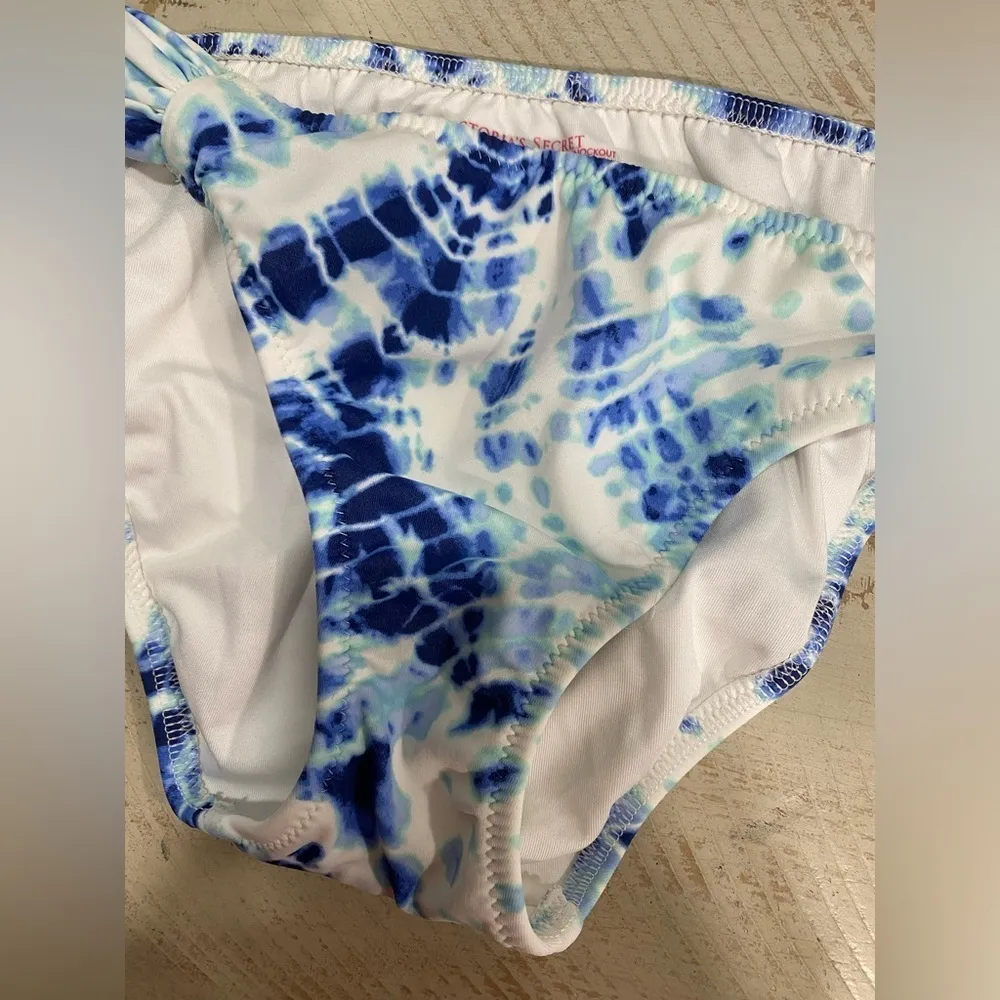 VS The Knockout Bikini Bottom Tie Dye Blue - Image 3