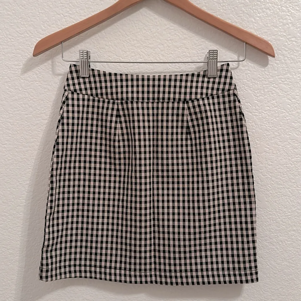 URBAN OUTFITTERS Marsha Gingham zip front Mini Skirt - Image 4