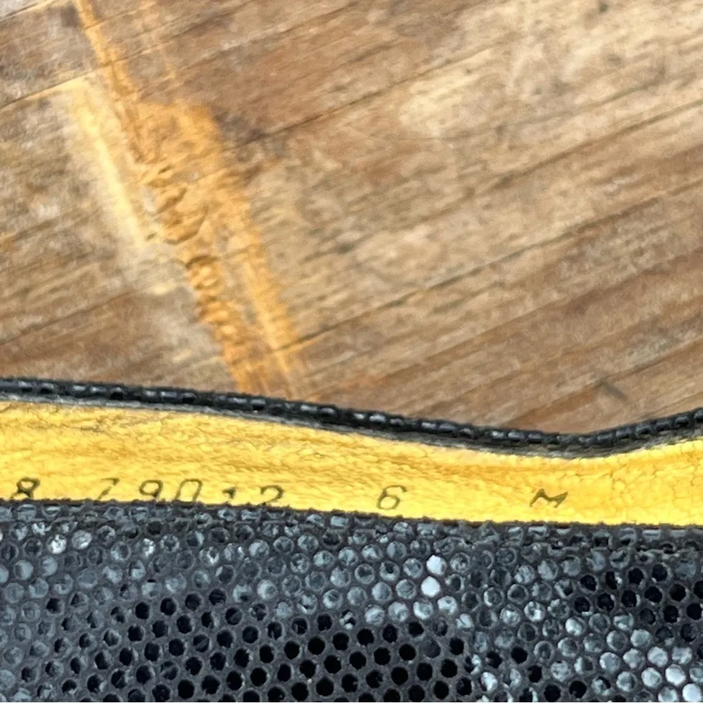 Vintage 1980’s Timothy Hitsman heels Gold Size 6 - Image 8