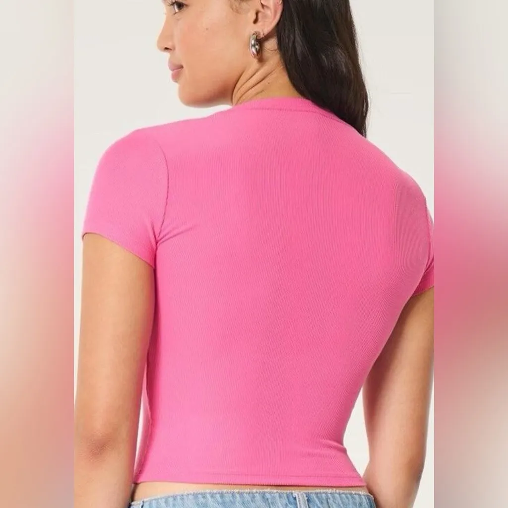 NWOT!!! Hollister Pink Crop Top, Extra Large - Image 2