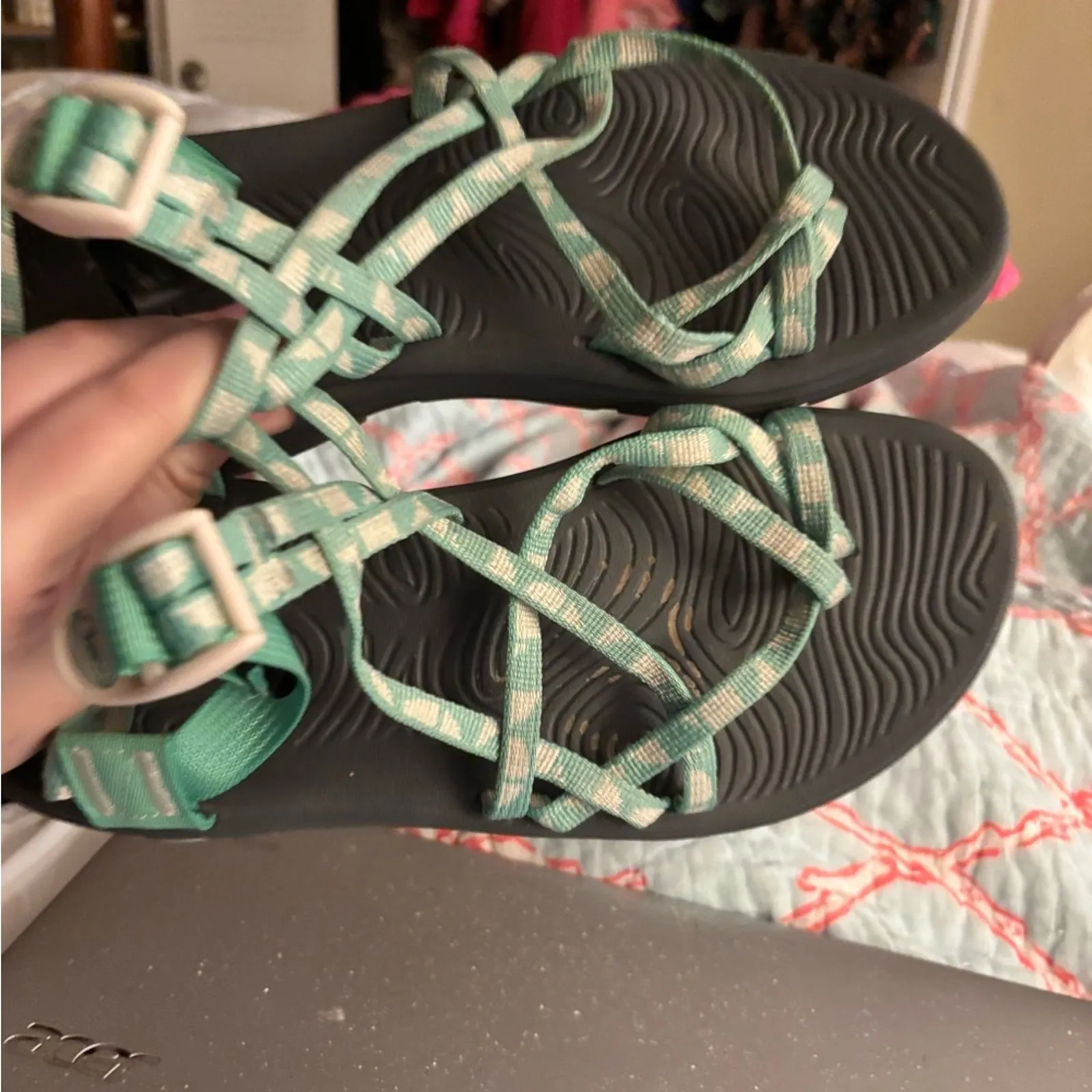 Chaco Sandals Womens Size 10 Active Strappy Green Geo Print Buckle Logo - Image 2