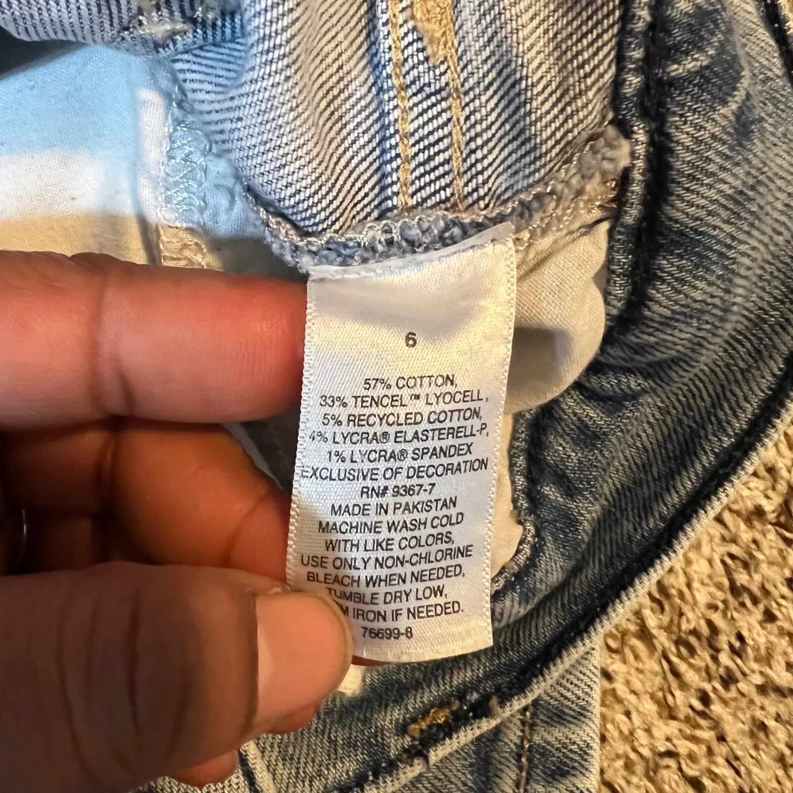 ARIZONA Extreme Low Rise Y2K Flare Jeans Light Wash Size 6 - Image 4