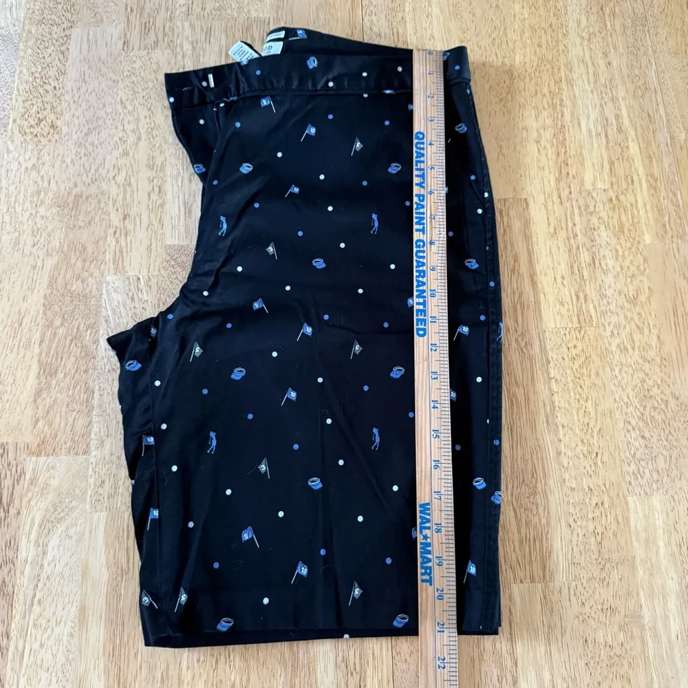 Izod Black Golf Shorts with Blue and White Accents ladies size 14‎ Stretch - Image 3