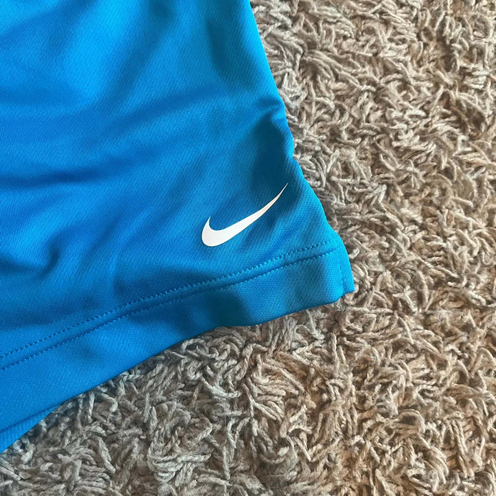 NWT! Nike Women's Dri-Fit Attack Training Shorts Blue Size Medium - Image 5