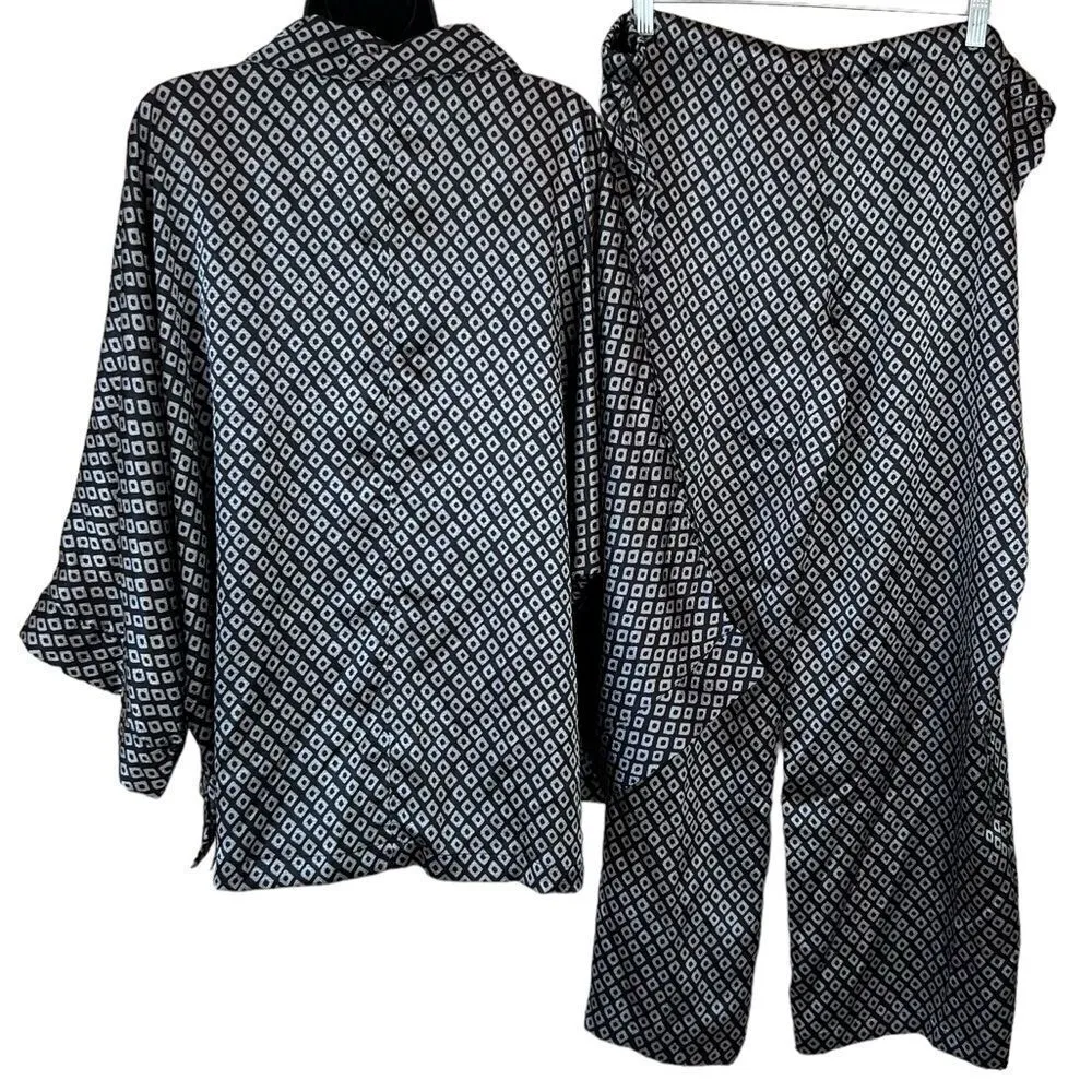 Natori 2pc brushed satin black/silver Geometric Pattern Pajamas - Image 11