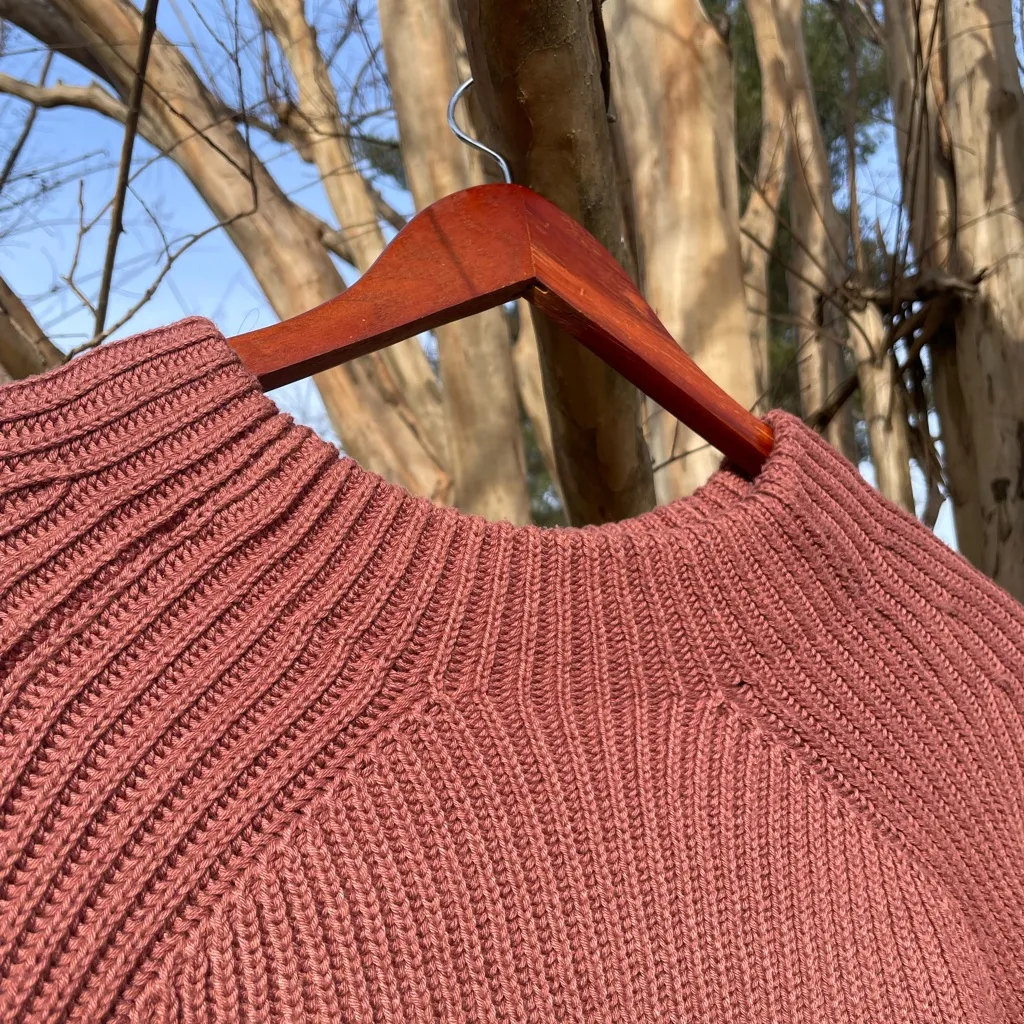 Athleta Dusty Rose Crew Neck Cotton Blend Knit Sweater Athleisure Cabincore Cozy - Image 5