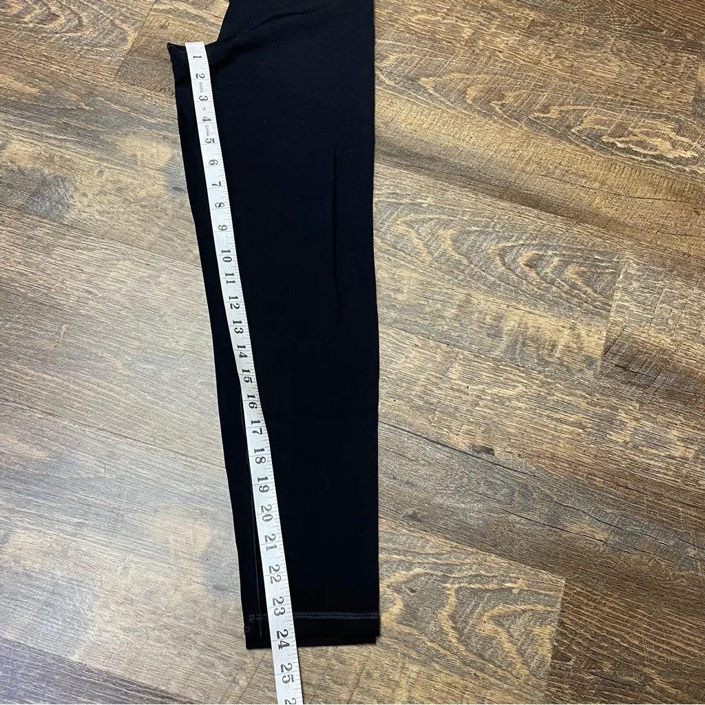 Offline by aerie Real Me Black 7/8 High Rise Leggings Womens Medium Pants - Image 7