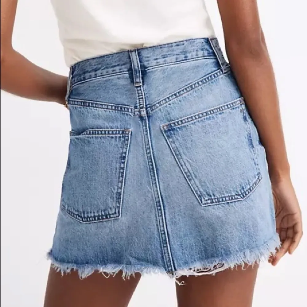 Madewell Rigid Denim Relaxed Mini Skirt in‎ Rosehill Wash Size 25 - Image 3