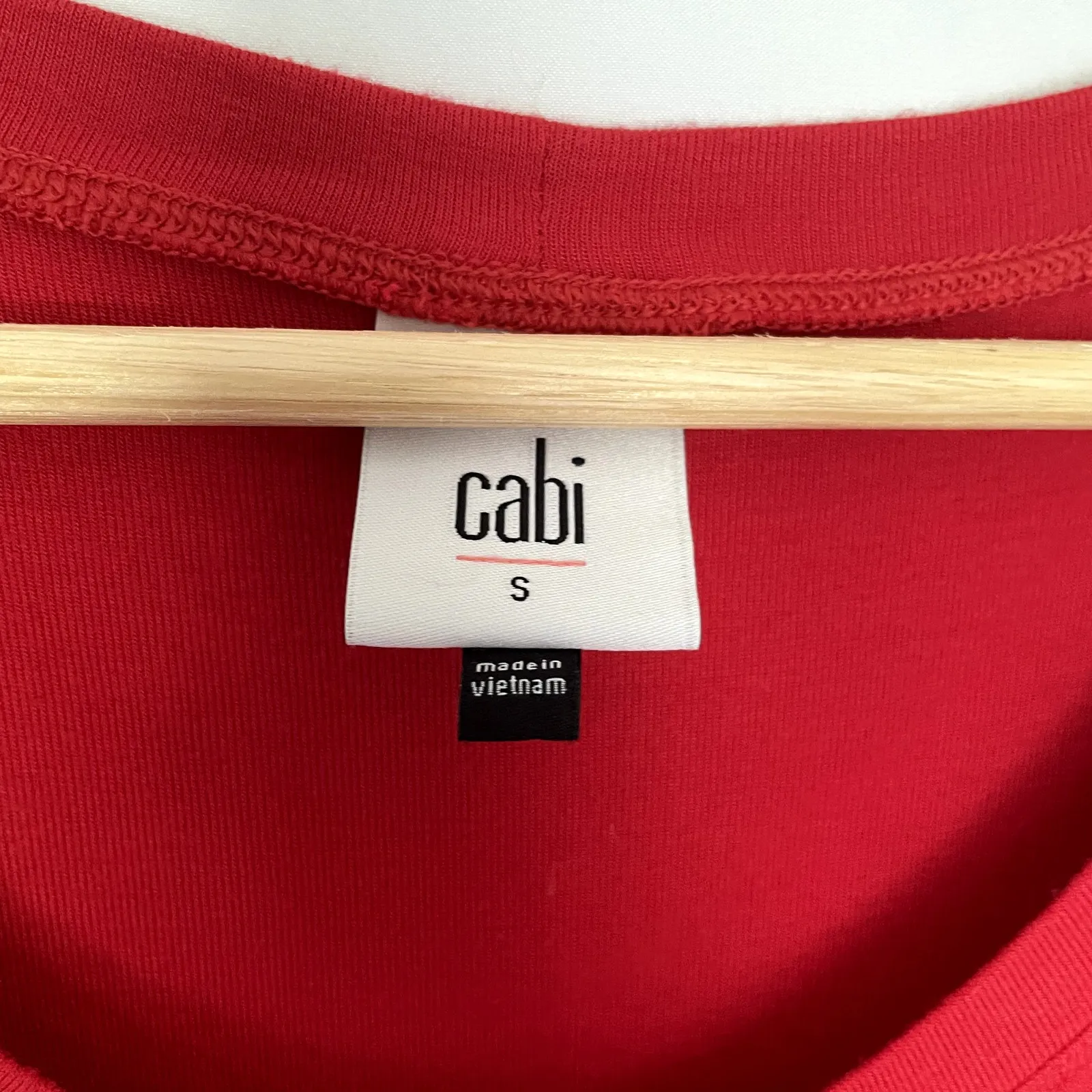 cabi bright red short sleeved top women's size small rayon spandex shirt casual - Image 3