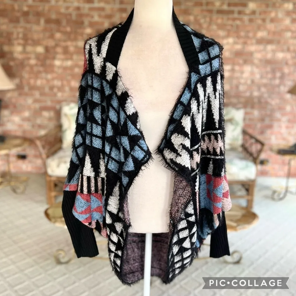 MaxSport Cardigan Cocoon Sweater Southwestern Black Multi NWOT S/M Fuzzy Boho Size undefined - Image 8