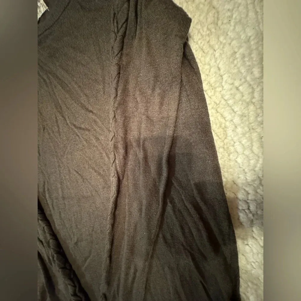 Pink‎ republic No shoulder sweater with embroidery sleeves size xs - Image 2