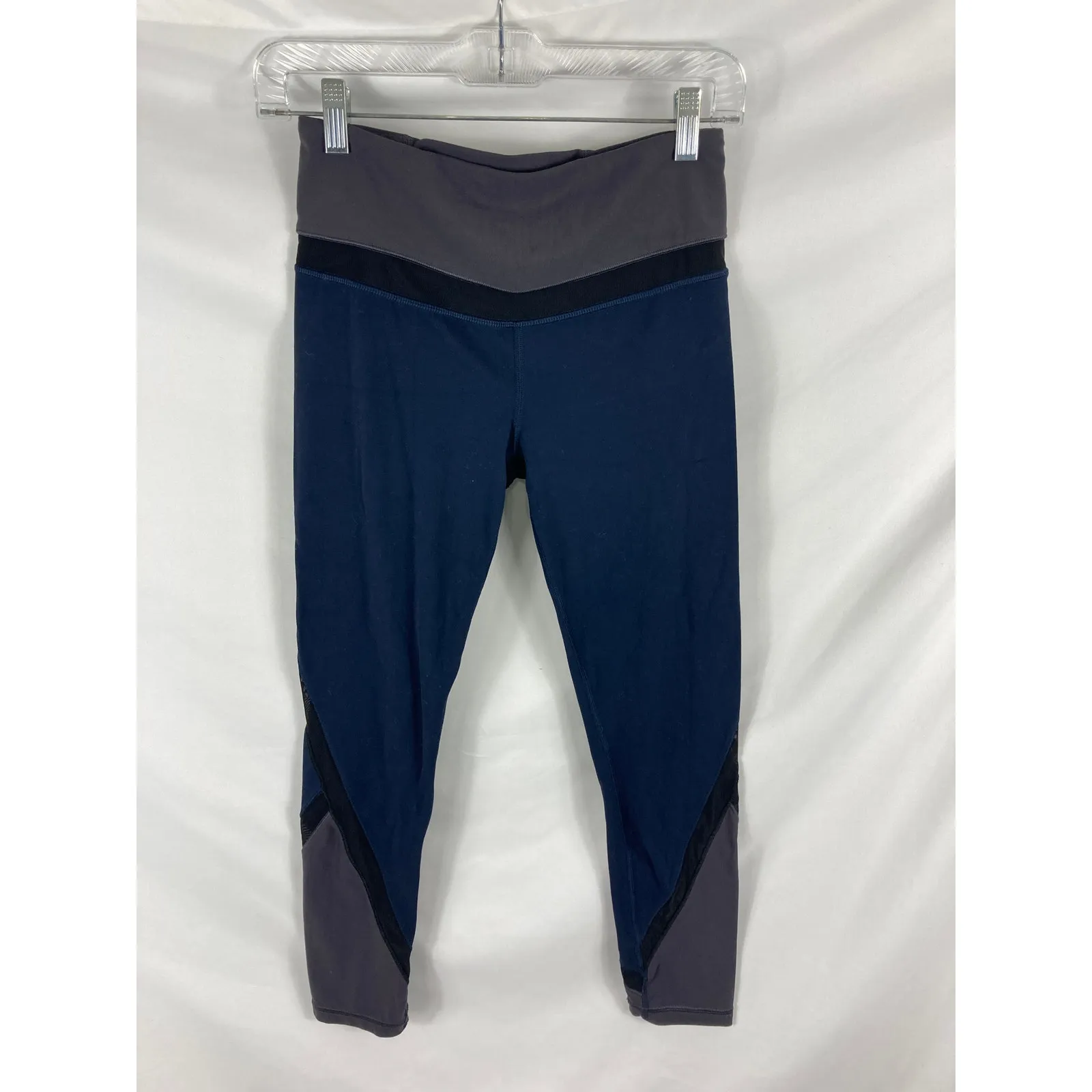 Athleta Elevattion 7/8  Legging in Powervita Size Small - Image 5