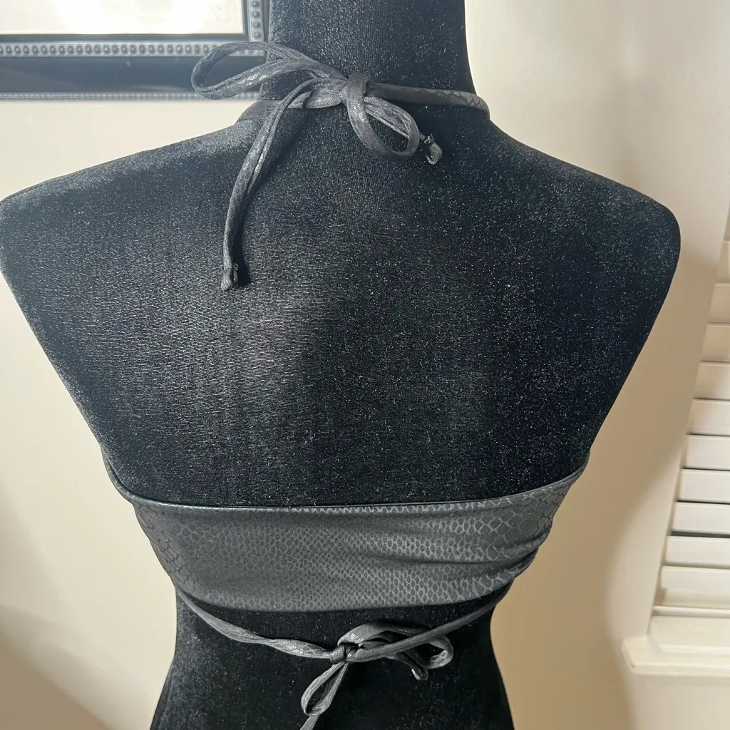 Summerhaus by beach bunny bikini top shiny black medium‎ - Image 6