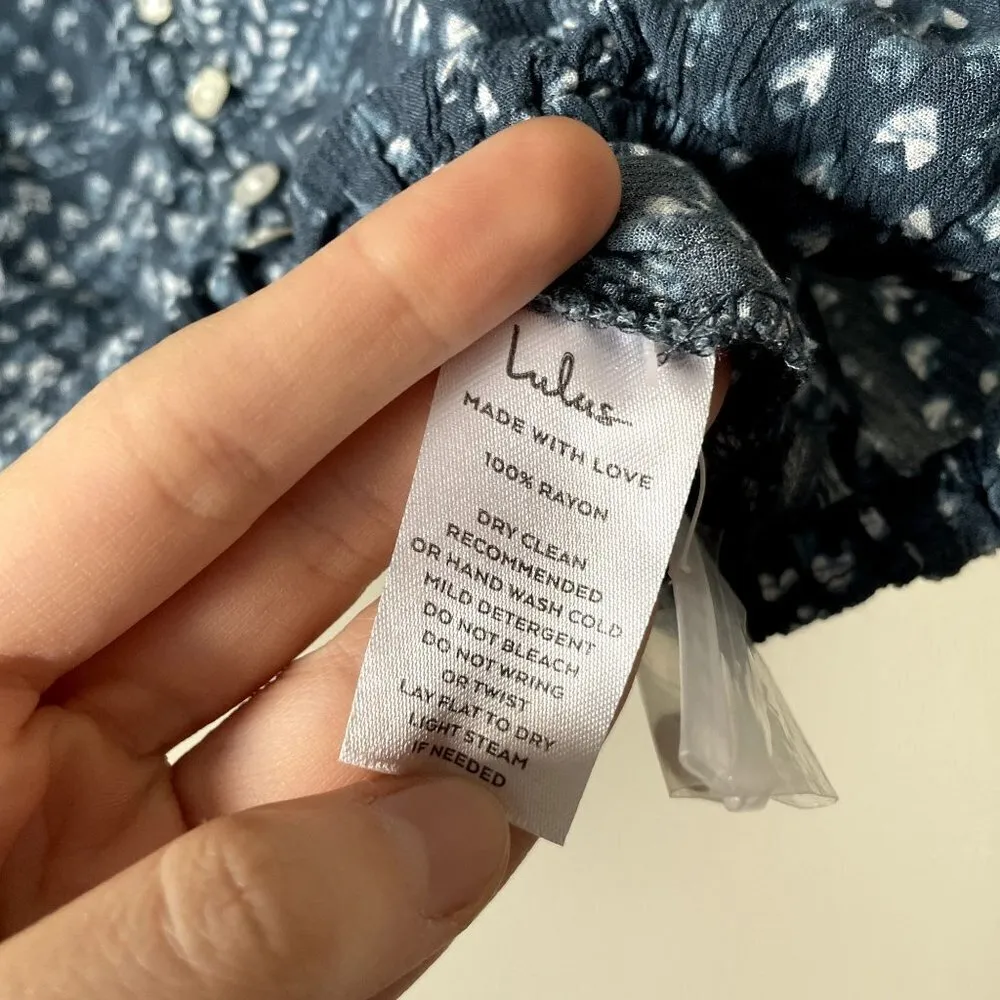 Lulus muted blue cropped blouse vneck buttons comfortable cinched waist rayon Size XS - Image 6