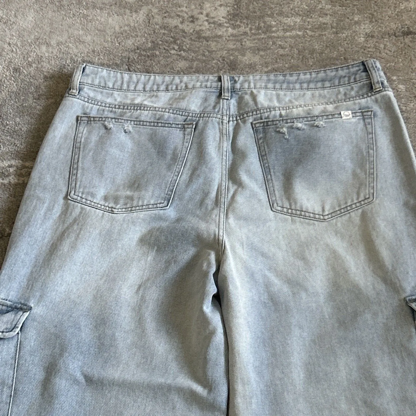 Oliver Logan Jeans Womens 35 Blue Wide Leg Cargo Madison High Rise Light Wash - Image 9