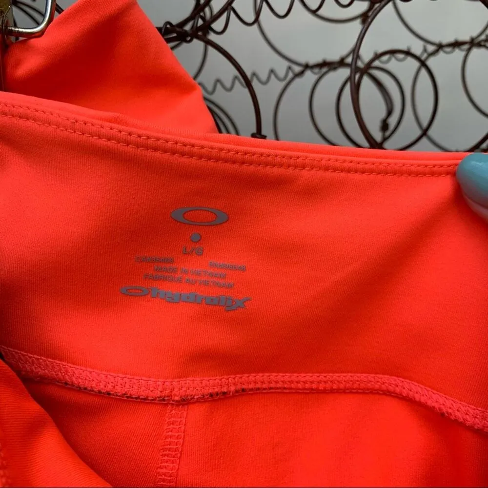 Oakley Active Capri - orange coral color LARGE - Image 3