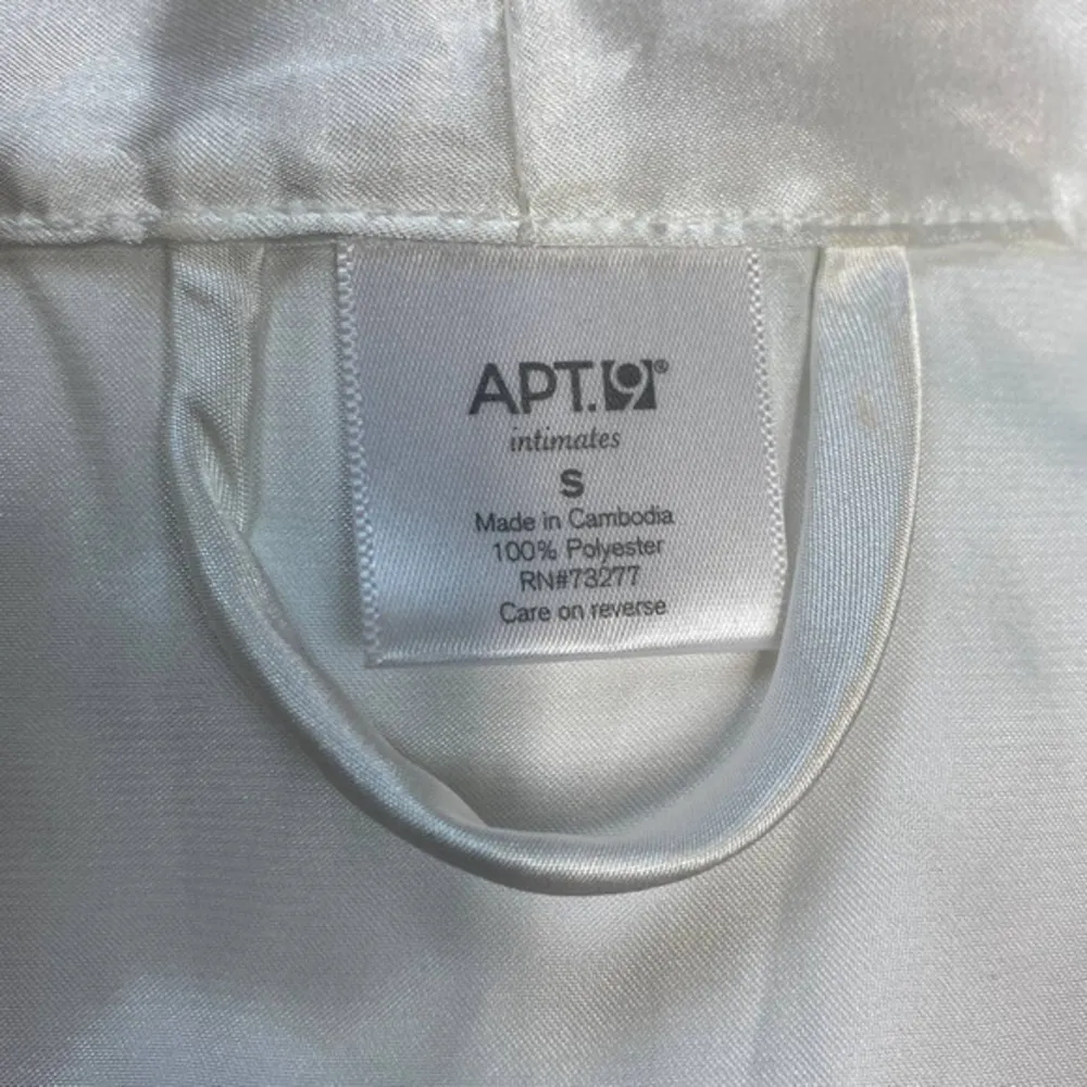 Apt. 9 Intimates Embroidered Bridal Write Wrapper Robe Size M - Image 6