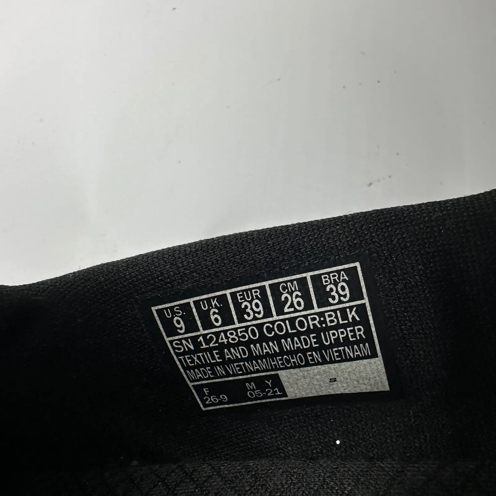 Skechers Go Walk Arch Fit Dr Seuss The Sneetches Slip On Shoes Women's Size 9 - Image 4