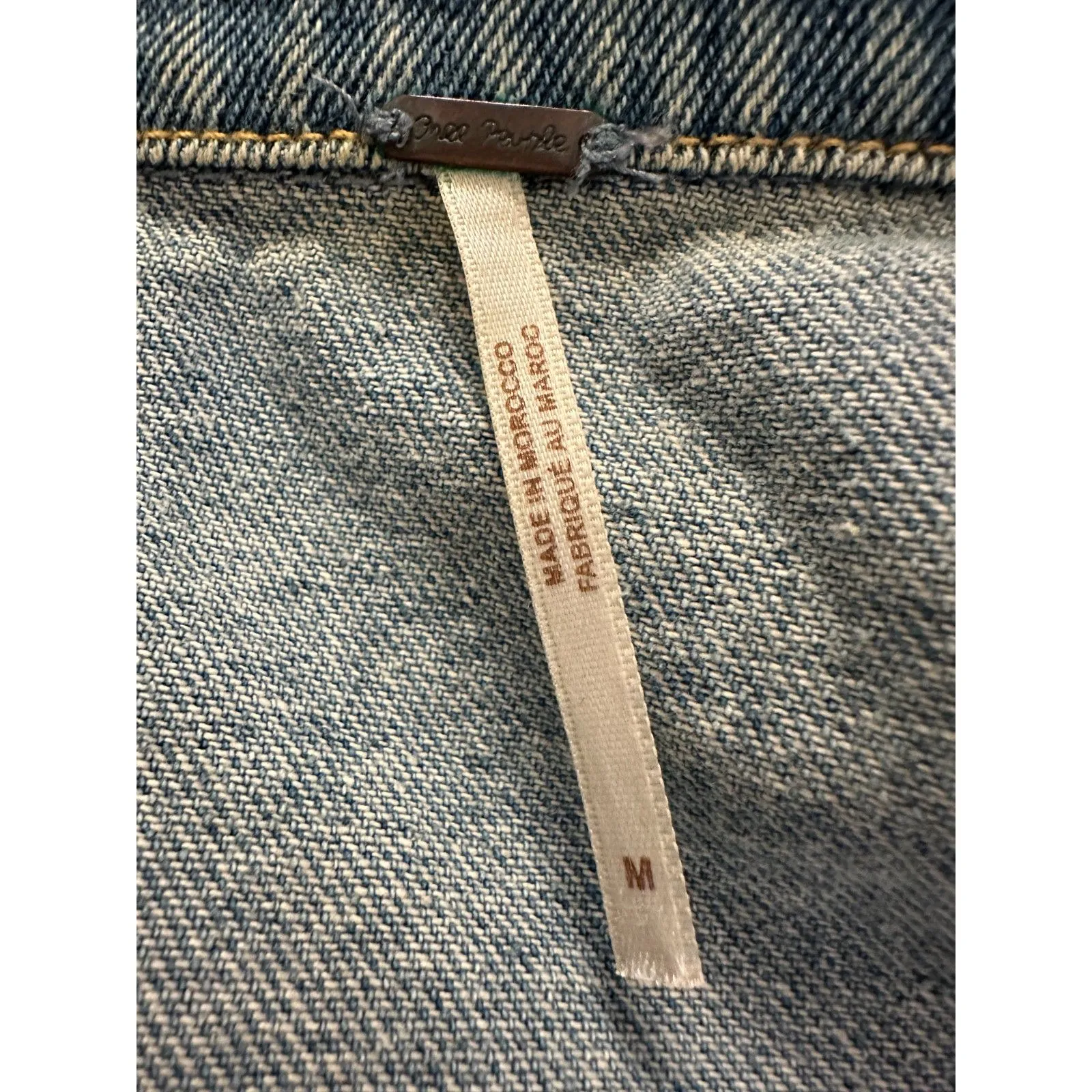 Free People Cropped Denim Jacket Size Medium - Image 5