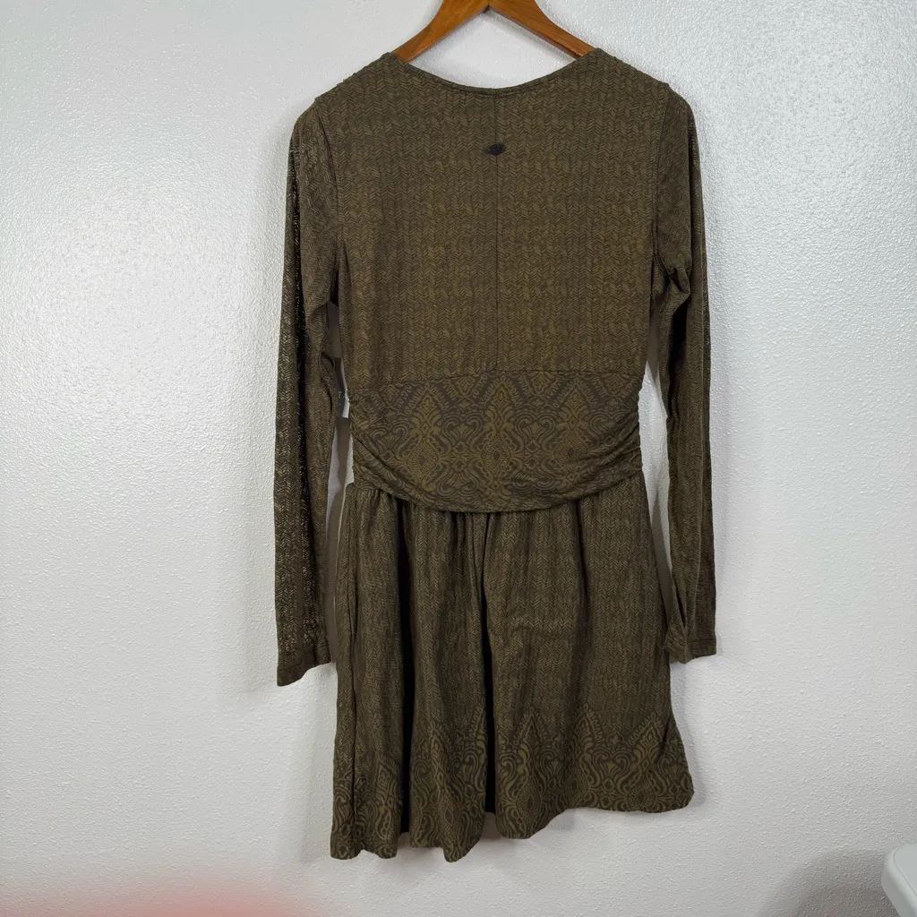 Athleta NWT Perfect Packer Dress Size Medium Petite - Image 2