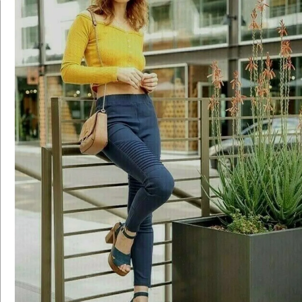 Umgee Navy Moto Jeggings, size Small - Image 3