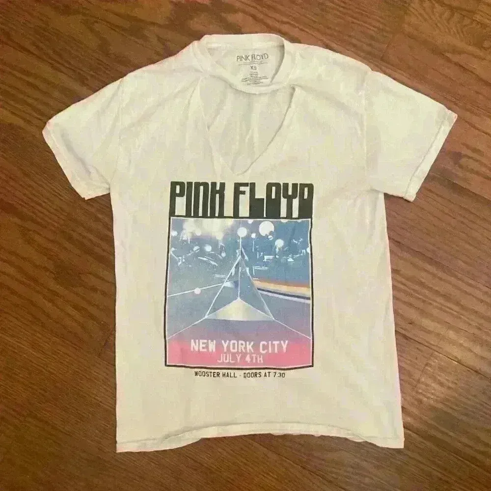 Pink Floyd NYC Trekking Concert T-Shirt Size XS 70's Retro Album Rock Classic - Image 5