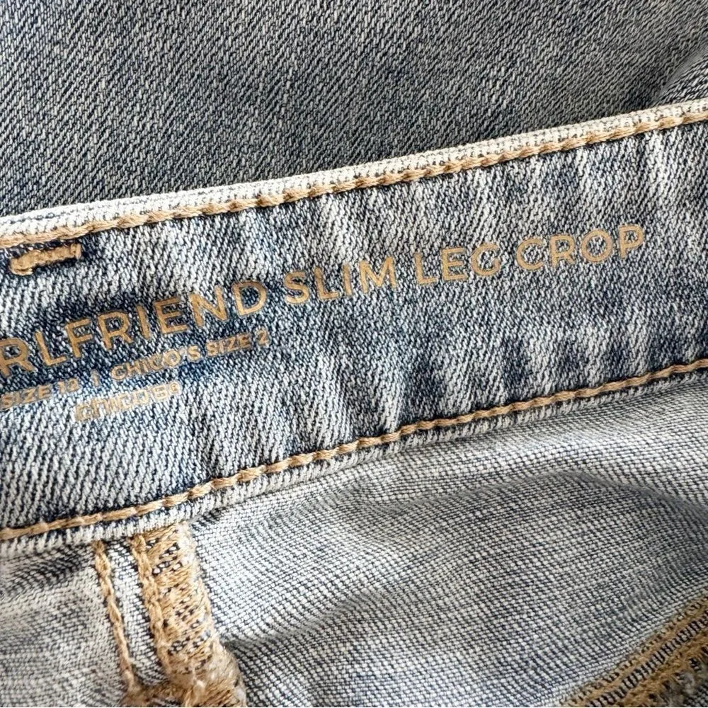 Chicos So Slimming Girlfriend Slim Leg Crop Jeans Light Wash Size 2 (L/12) - Image 7