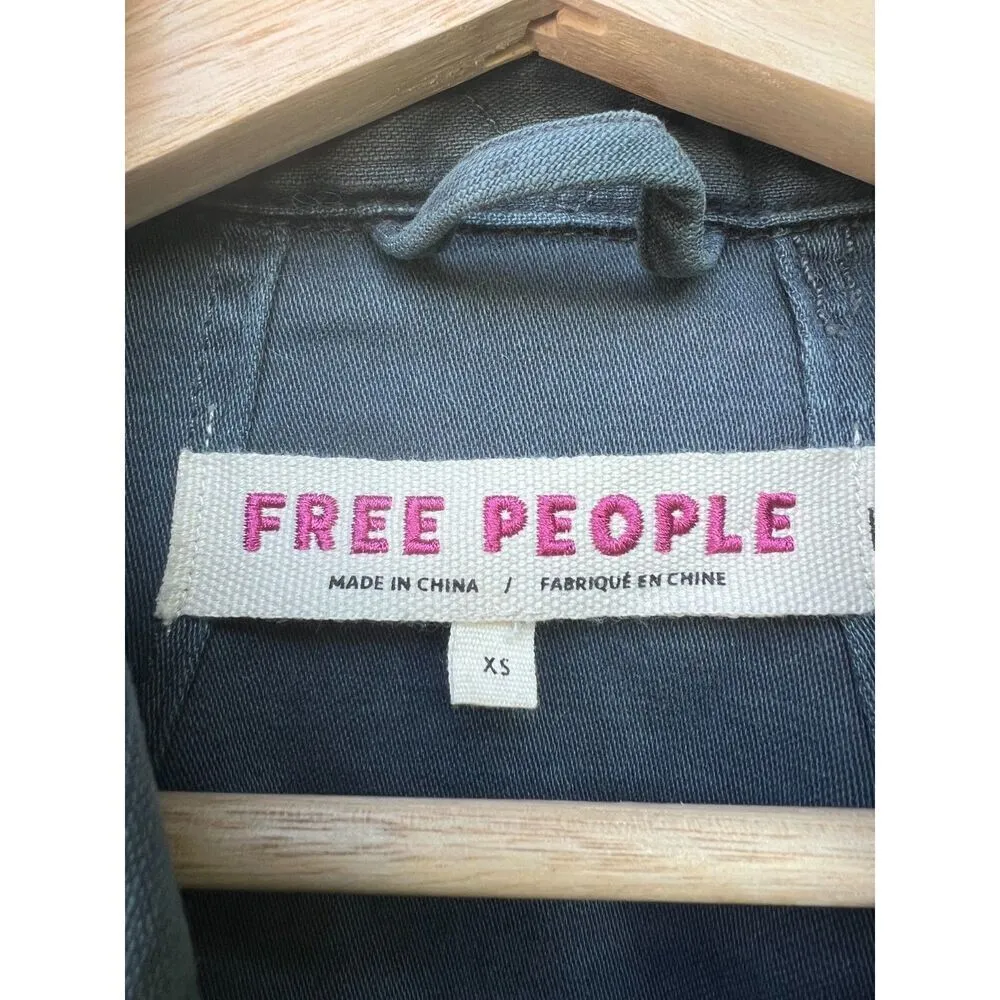 Free Peoples Denim Jacket blue oversize relaxed Cargo Coat Outfitters XS - Image 5