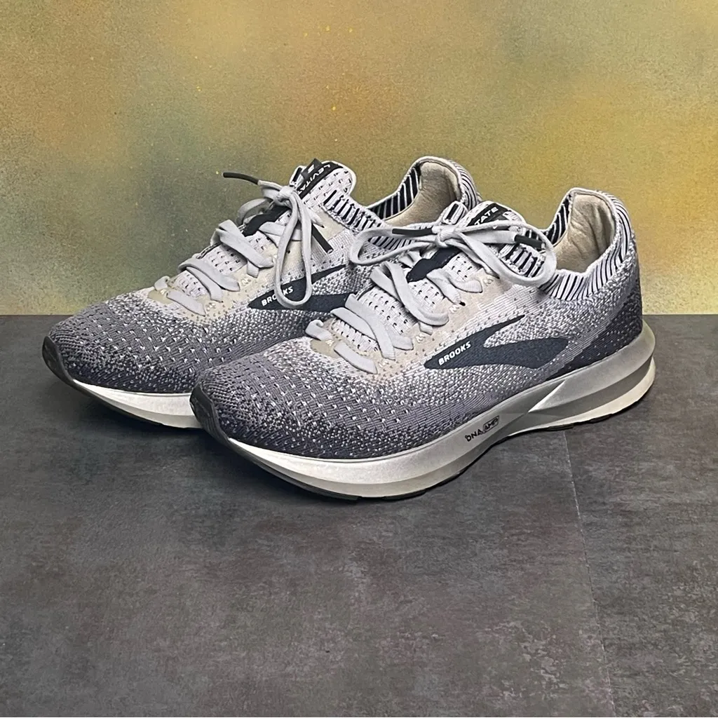 Brooks Levitate 2 Women's Running Shoes Grey/Black/White Size 8 - Image 2