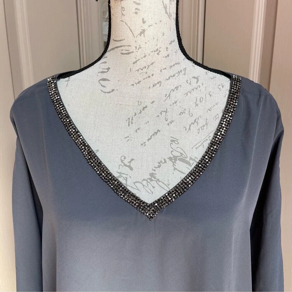 Juicy Couture Gray Shoulders Cut outs V-Neck Top with rhinestones Sz L - Image 5