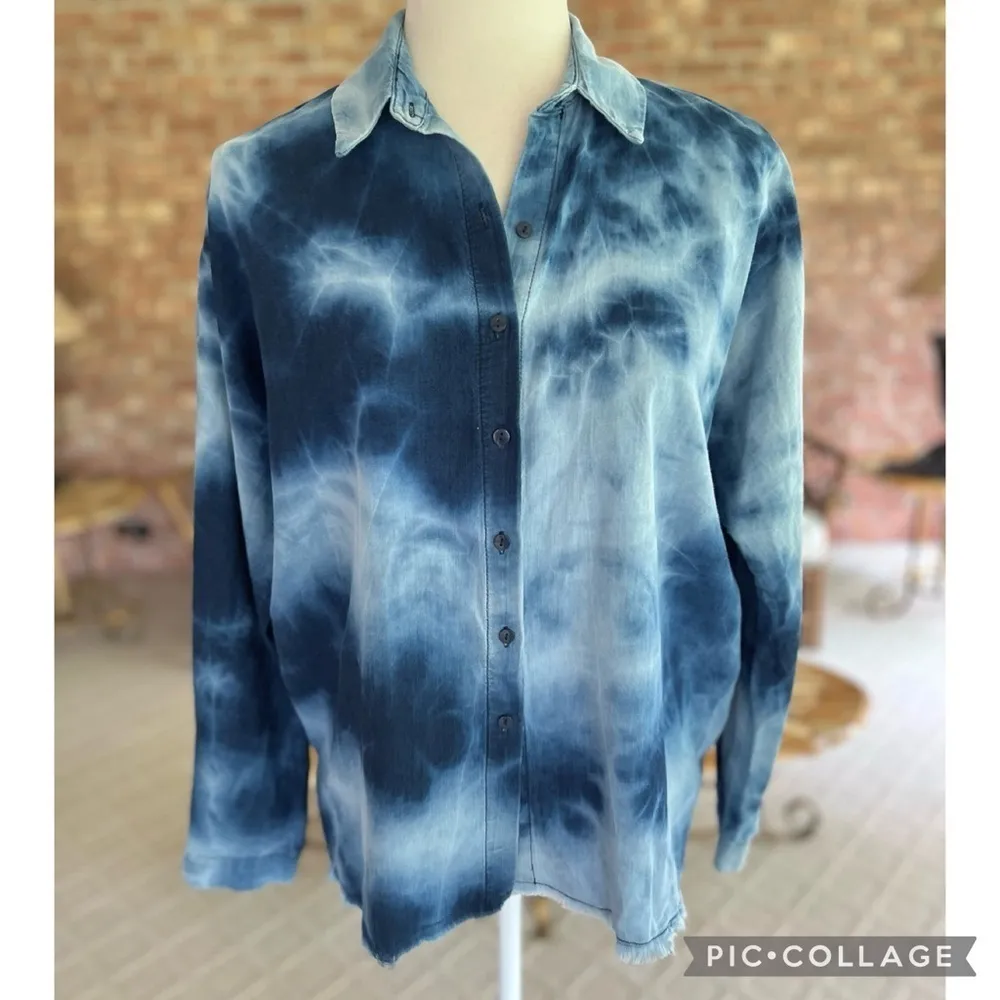 Zara Blue Chambray Tie Dye Raw Hem Shirt Top XS - Image 3