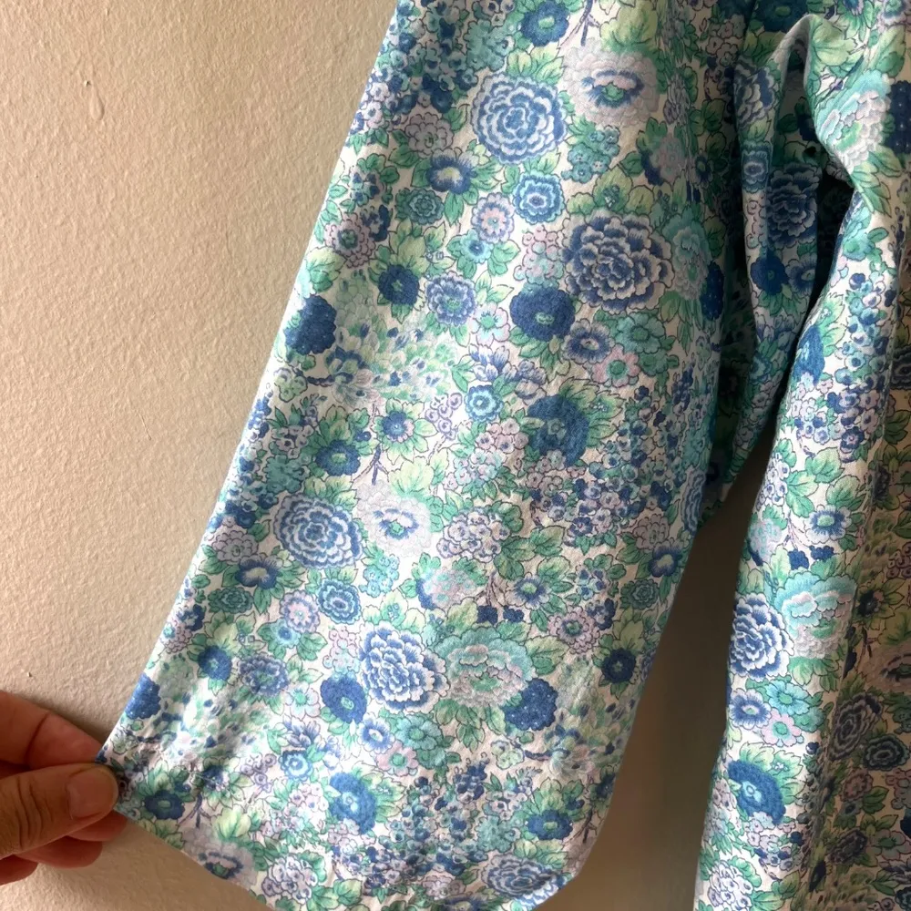 Orvis Sz 10 Blue Ditsy Floral Button Up Shirt Blouse Mock Ruffle Neck - Image 6