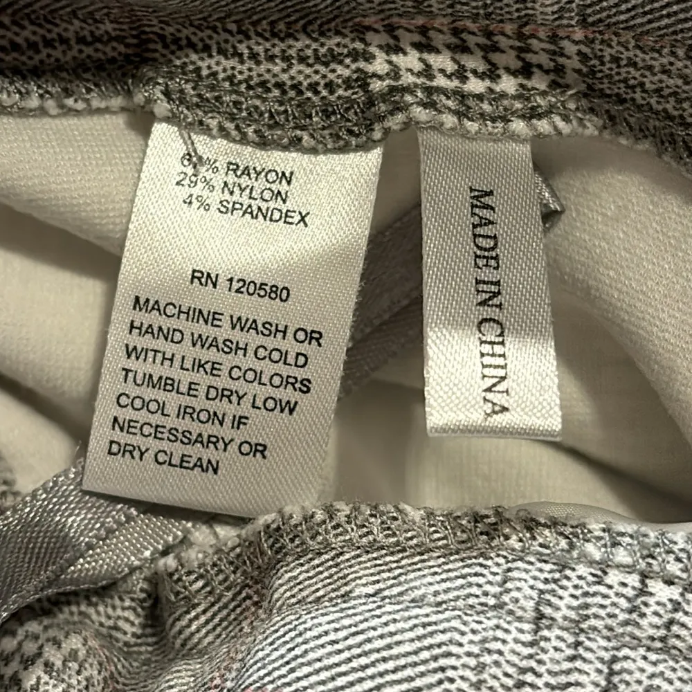 Amanda + Chelsea dress pants in size 5 - Image 12