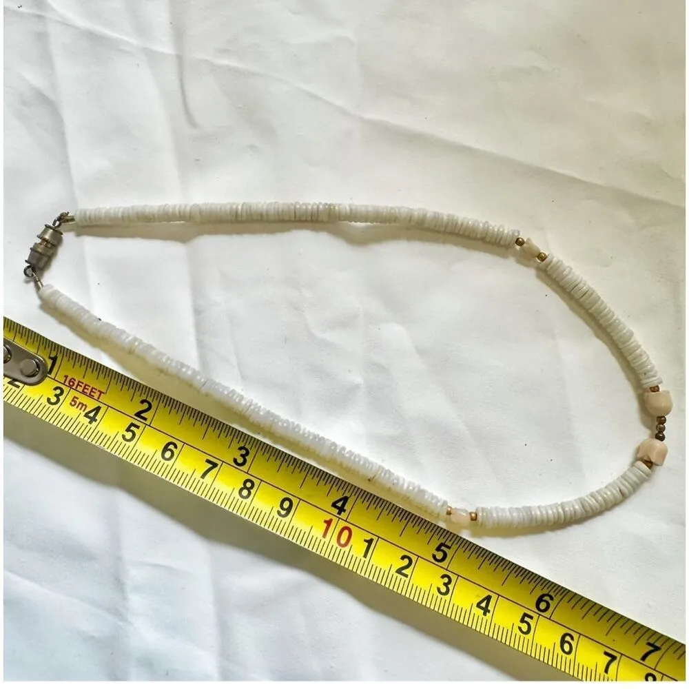 Puka shell with carved rose beaded necklace - Image 8