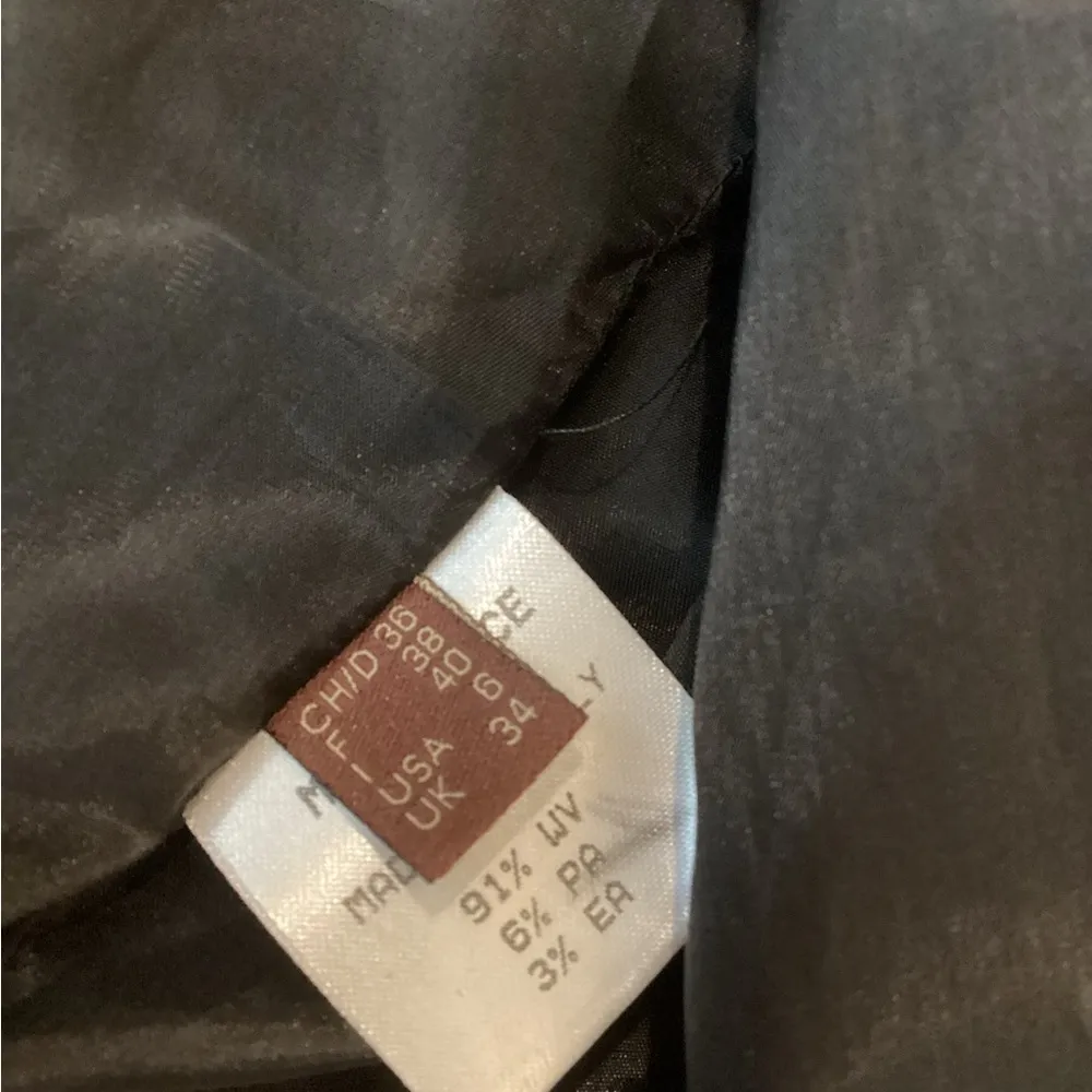 Authentic Bally Women's black 3 button office jacket Blazer size 6 - Image 5