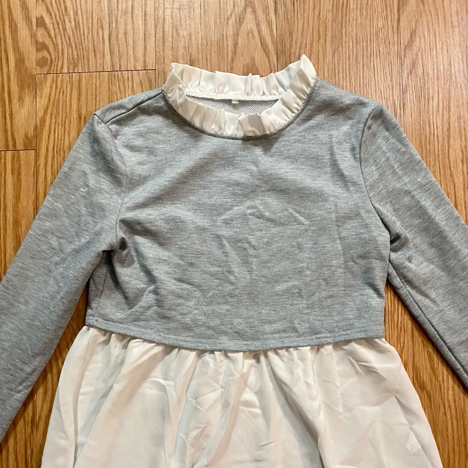 Gray Layered Pullover Sweater Top Womens Medium - Image 2